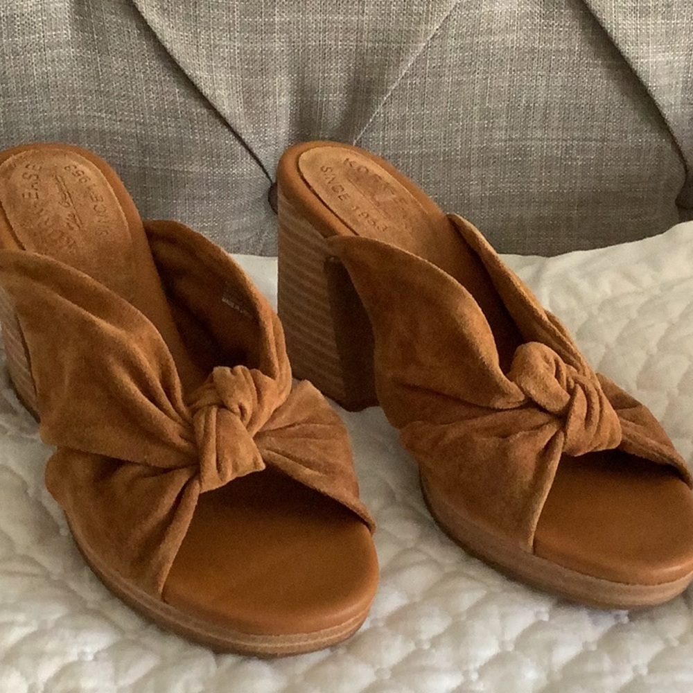 Open Toe Suede Sandal